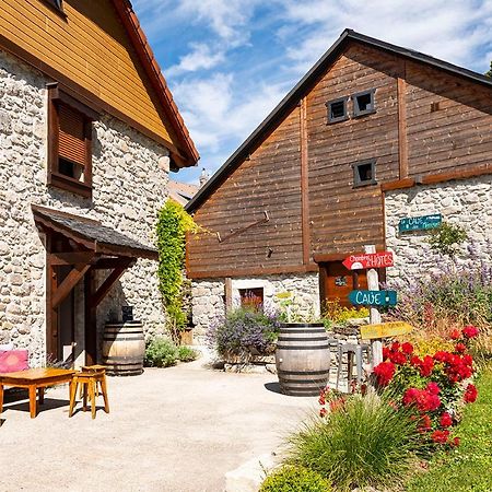 Bed and Breakfast Un R de Mémises Thollon-les-Memises Esterno foto