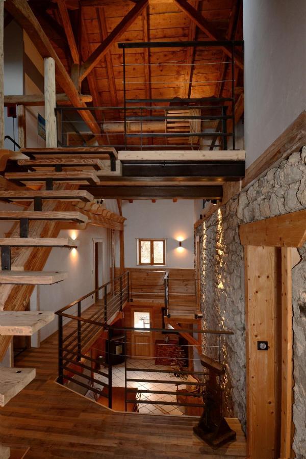 Bed and Breakfast Un R de Mémises Thollon-les-Memises Esterno foto
