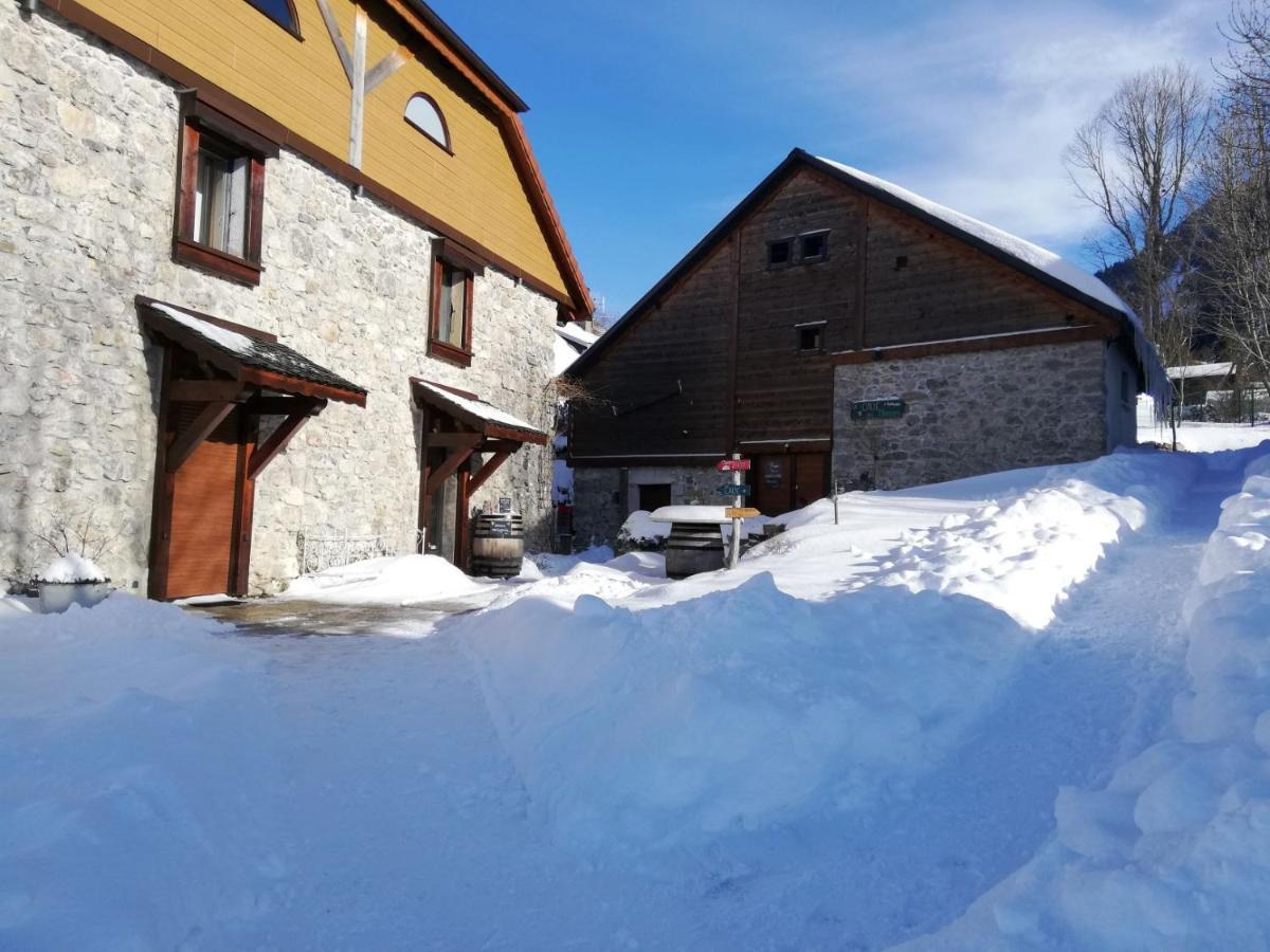 Bed and Breakfast Un R de Mémises Thollon-les-Memises Esterno foto