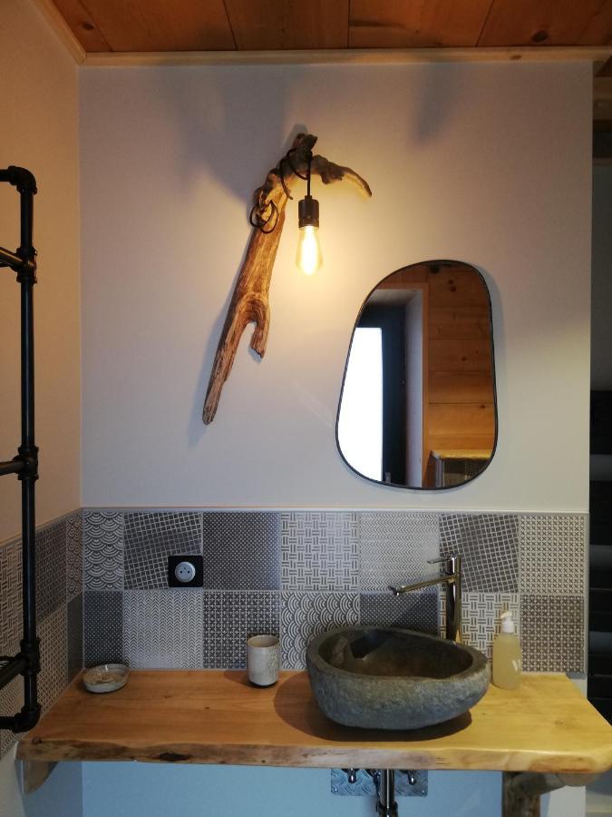 Bed and Breakfast Un R de Mémises Thollon-les-Memises Esterno foto